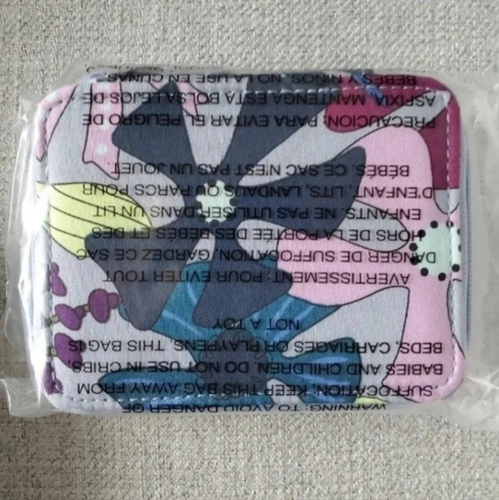 Vera Bradley Bengal Lily Travel Pill Case